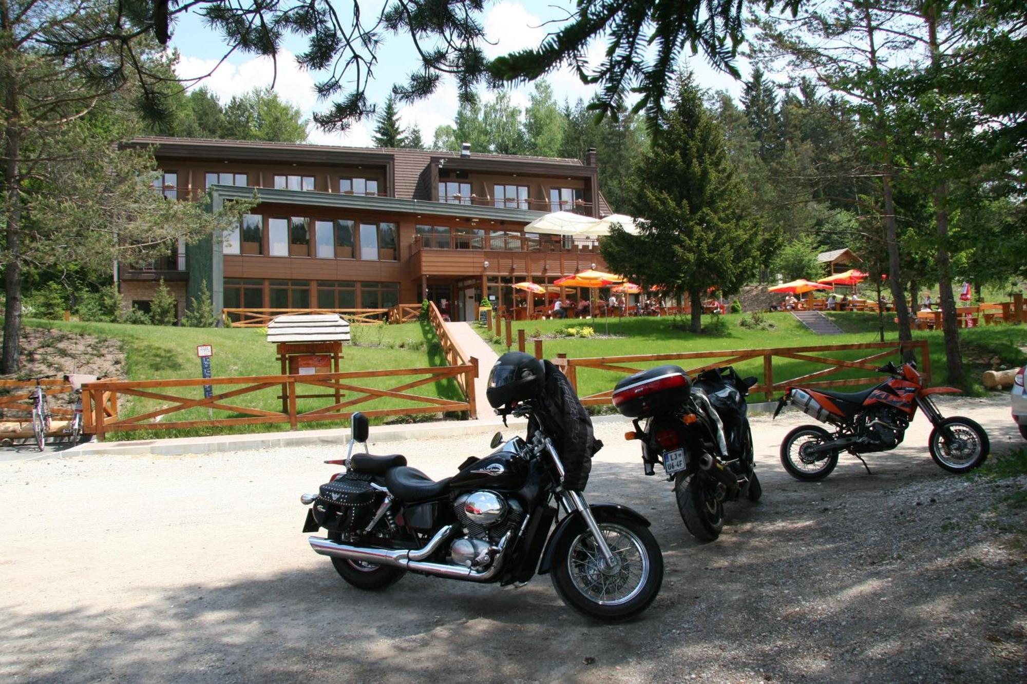 Hotel Rakitna Zewnętrze zdjęcie